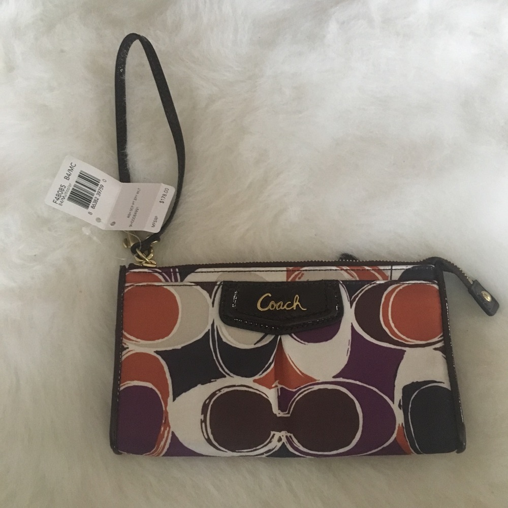 Coach Zippy Wallet